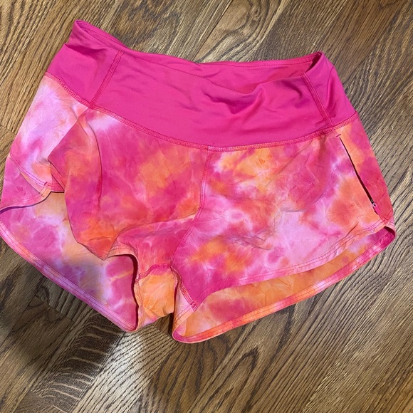 Outdoor Voices Pants - Limited edition Outdoor Voices tie dye running shorts